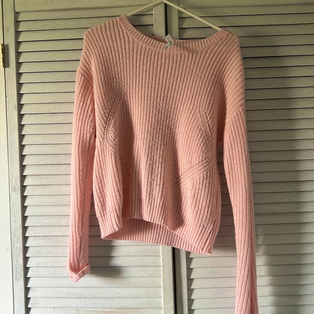 Light pink AéRopostale sweater